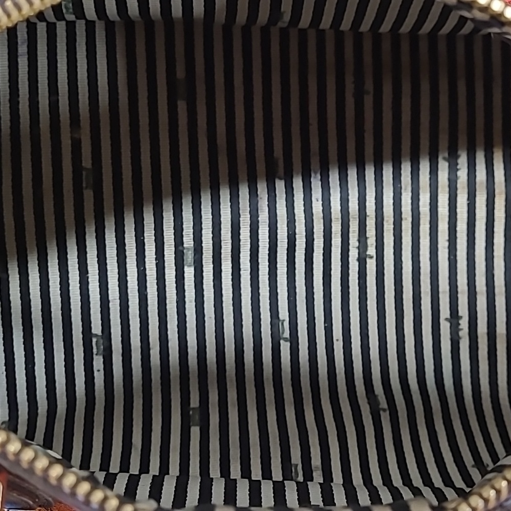 L.A.M.B. Iconic Rasta Bag Large - Picture 13 of 14
